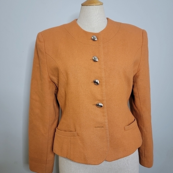 Le We Large Button Up Jacket - Picture 11 of 13